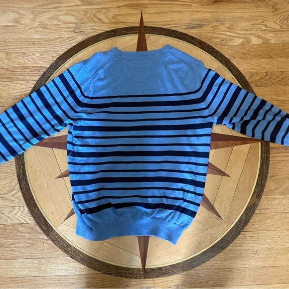 Tommy Hilfiger Blue and Black Crewneck Sweater - Picture 2 of 3